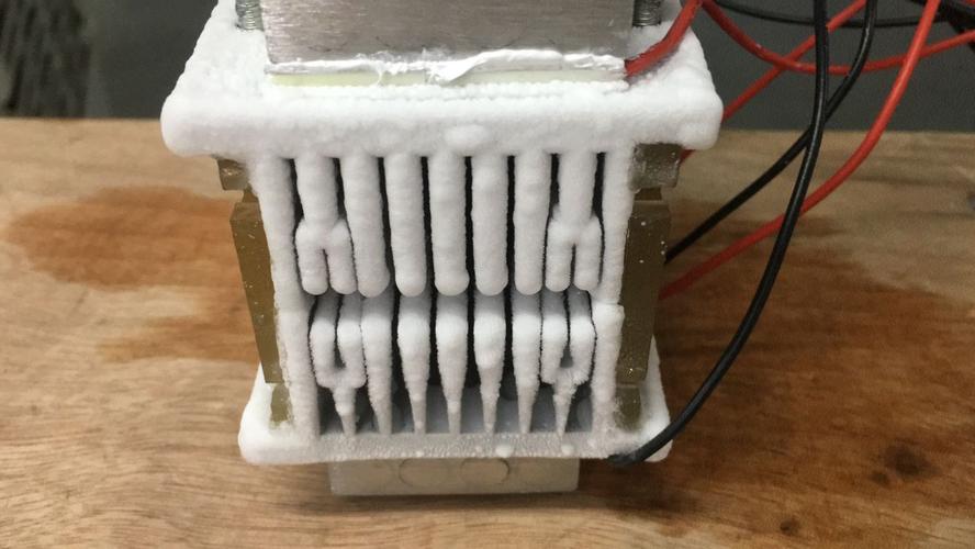 TEC1-12712制冷片用什么散热器好？选择合适的散热器提高制冷效果-图2