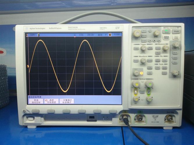 用示波器测量CANH，CANL是什么波形？(ds18b20 示波器输出的波形是什么)-图2
