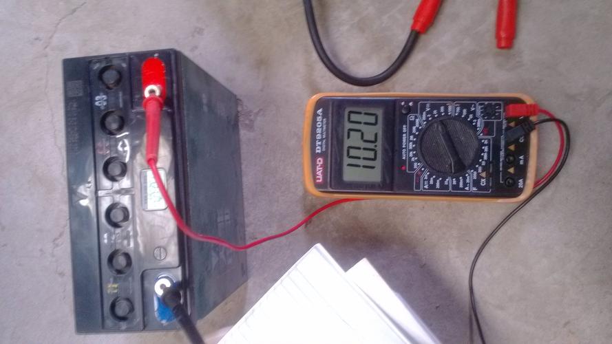 1.5伏电池降到多少伏为电压不足？(电压降用什么测)-图1