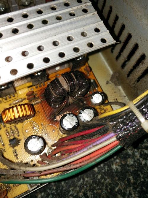 发电机线圈烧坏是什么原因造成的？电脑电源什么原因造成烧其他东西