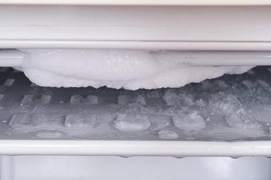 冰箱为什么冷冻室会突然结很多霜？为什么冰箱坏了 突然制冷很少