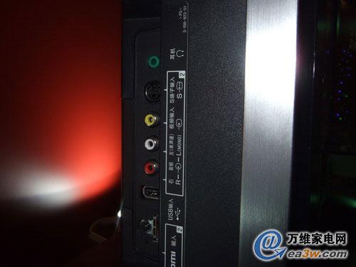 索尼klv-32bx323为什么视频转换不了，按输入选择键不能进入视频1，2和HDMI，只在电视？klv-32bx300是什么屏